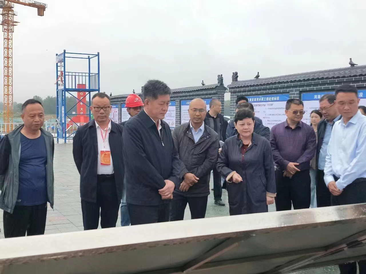 牢樹紅線意識(shí) 狠抓安全落實(shí)——河南永和建設(shè)集團(tuán)董事長(zhǎng)孔德穩(wěn)參加安全生產(chǎn)“一法一條例一決定”執(zhí)法檢查